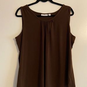 Sleeveless blouse